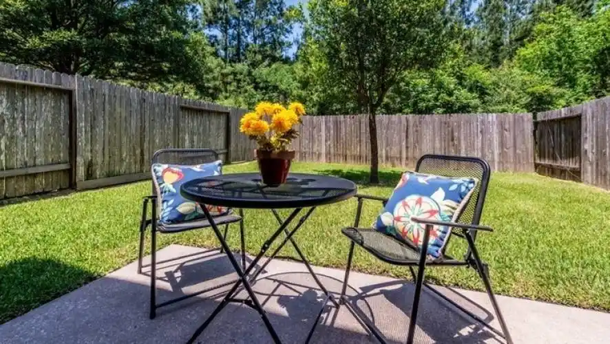 Rental by Apartment Wolf | Woodgate Townhomes | 36 Woodland Hills Dr, Conroe, TX 77303 | apartmentwolf.com