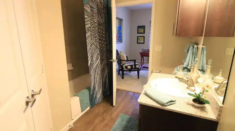 Rental by Apartment Wolf | Harbor Shores Apartments | 15650 Walden Rd, Montgomery, TX 77356 | apartmentwolf.com