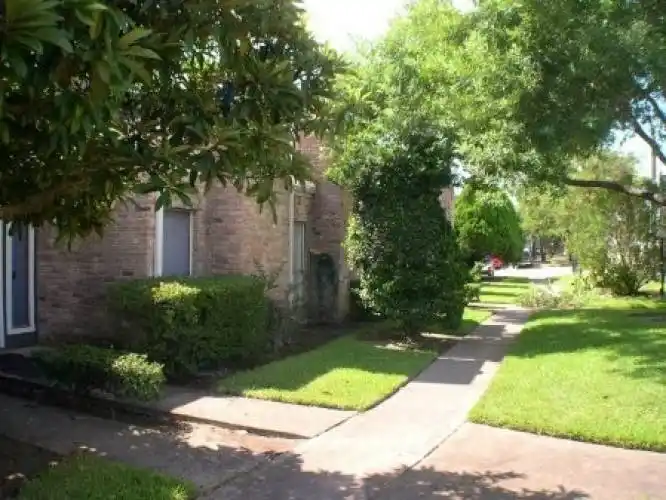 Rental by Apartment Wolf | Woods on LaMonte Apartments | 4800 Lamonte Ln, Houston, TX 77092 | apartmentwolf.com