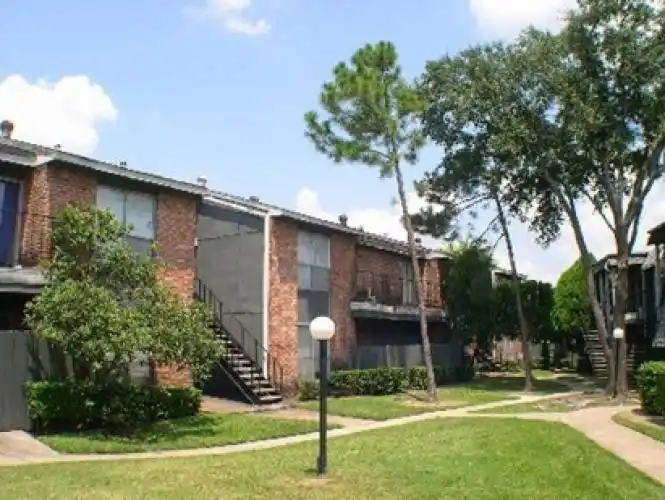 Rental by Apartment Wolf | Woods on LaMonte Apartments | 4800 Lamonte Ln, Houston, TX 77092 | apartmentwolf.com