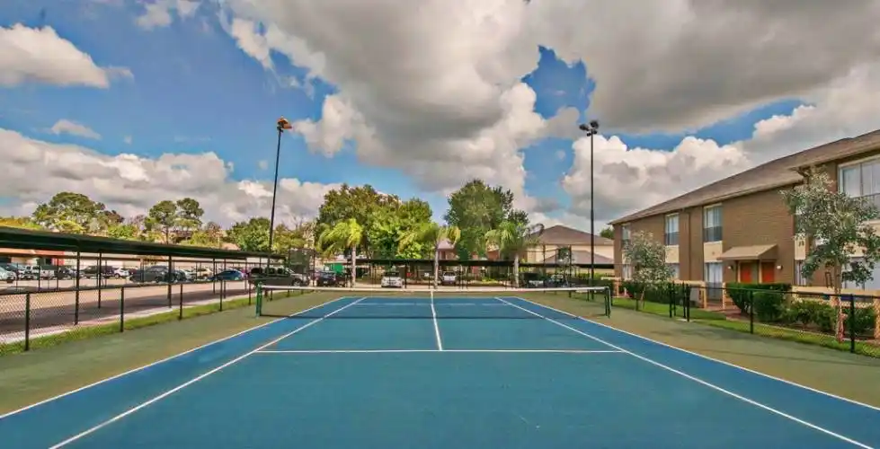 Rental by Apartment Wolf | Heights at 2121 | 2100 Tannehill Dr, Houston, TX 77008 | apartmentwolf.com