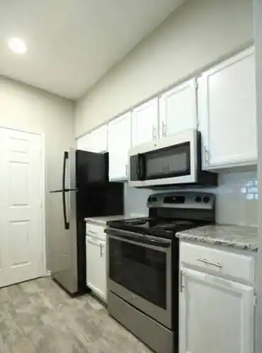 Rental by Apartment Wolf | The Enclave at Stonebrook | 8083 Stonebrook Pky, Frisco, TX 75034 | apartmentwolf.com