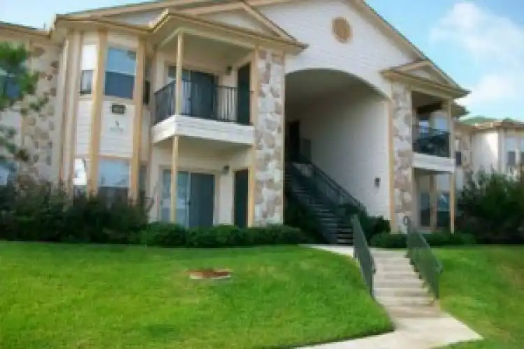 Rental by Apartment Wolf | Stewart Creek | 7549 Stonebrook Pky, Frisco, TX 75034 | apartmentwolf.com