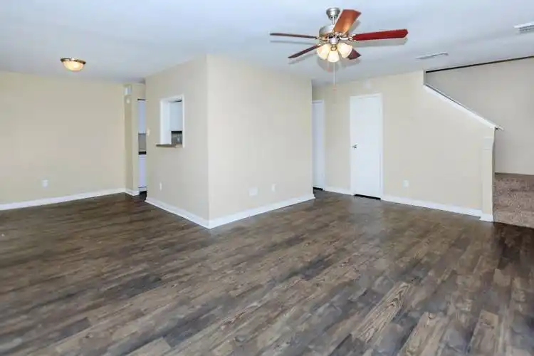 Rental by Apartment Wolf | Carriage Place Apartments | 505 Wells Fargo Dr, Houston, TX 77090 | apartmentwolf.com