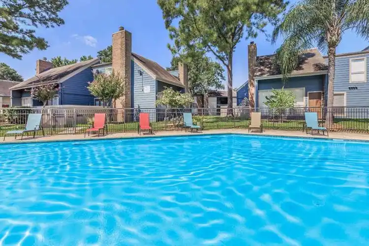 Rental by Apartment Wolf | Carriage Place Apartments | 505 Wells Fargo Dr, Houston, TX 77090 | apartmentwolf.com