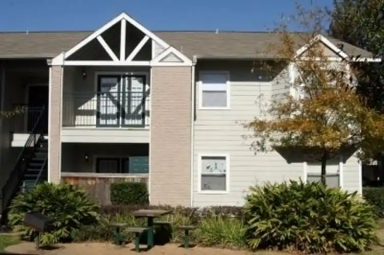 Rental by Apartment Wolf | Serena Village Apartments | 501 Greens Rd, Houston, TX 77060 | apartmentwolf.com