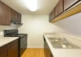 Rental by Apartment Wolf | Emerald Cove Apartments | 16700 Kuykendahl Rd, Houston, TX 77068 | apartmentwolf.com