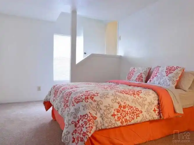 Rental by Apartment Wolf | Emerald Cove Apartments | 16700 Kuykendahl Rd, Houston, TX 77068 | apartmentwolf.com