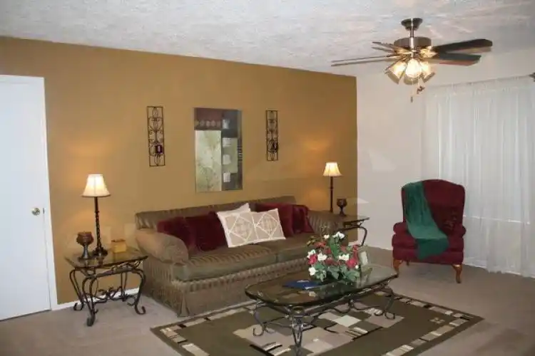 Rental by Apartment Wolf | Glen Oaks & Sun Prairie | 911 Sun Prairie Dr, Houston, TX 77090 | apartmentwolf.com