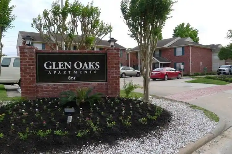 Rental by Apartment Wolf | Glen Oaks & Sun Prairie | 911 Sun Prairie Dr, Houston, TX 77090 | apartmentwolf.com