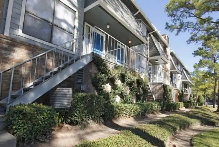 Rental by Apartment Wolf | Bellaria Townhomes | 2218 Place Rebecca Ln, Houston, TX 77090 | apartmentwolf.com