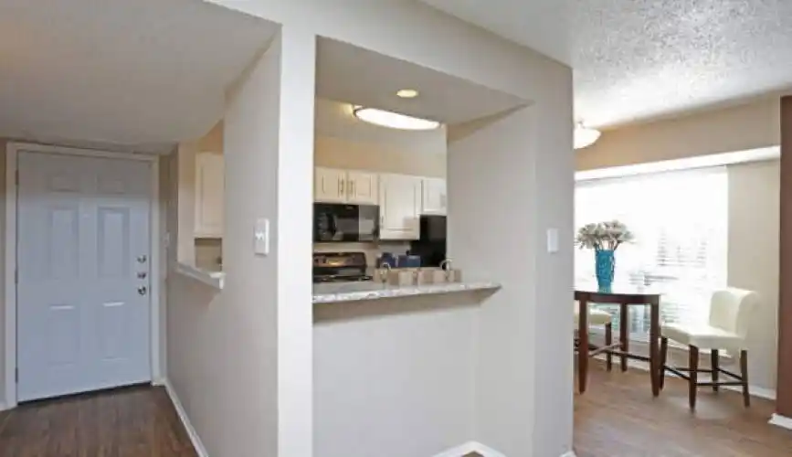 Rental by Apartment Wolf | The View at Lake Highlands | 9855 Shadow Way, Dallas, TX 75243 | apartmentwolf.com