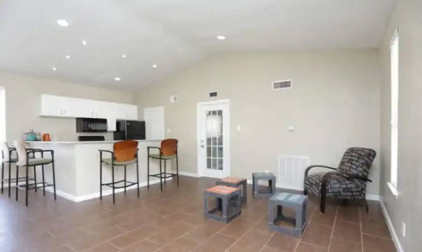 Rental by Apartment Wolf | The View at Lake Highlands | 9855 Shadow Way, Dallas, TX 75243 | apartmentwolf.com