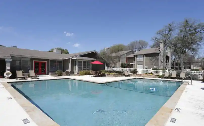 Rental by Apartment Wolf | The View at Lake Highlands | 9855 Shadow Way, Dallas, TX 75243 | apartmentwolf.com