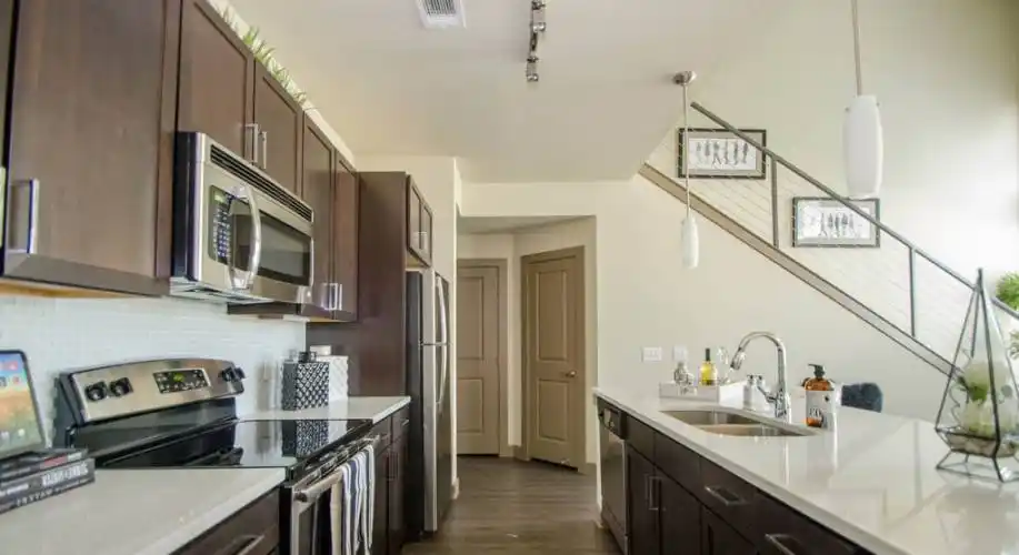 Rental by Apartment Wolf | GreenVue Apartments | 1350 N Greenville Ave, Richardson, TX 75081 | apartmentwolf.com