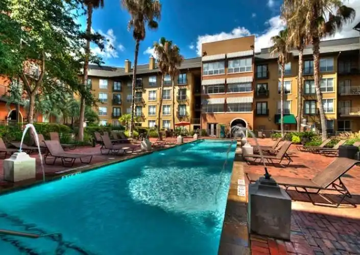 Rental by Apartment Wolf | Post Midtown Square | 302-318 Gray St, Houston, TX 77002 | apartmentwolf.com