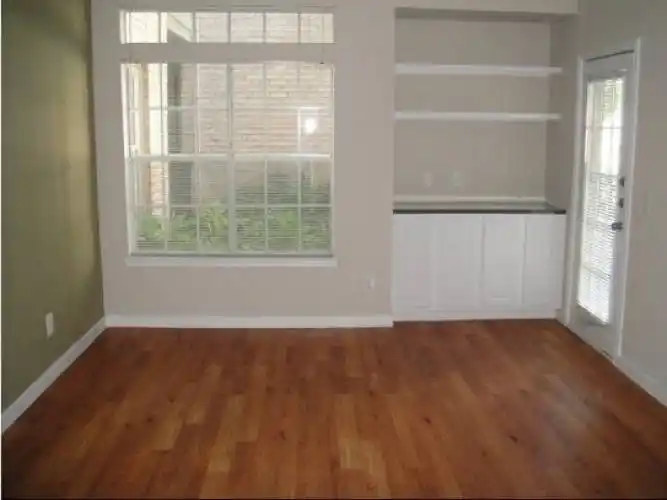 Rental by Apartment Wolf | The Essex House | 3919 Essex Ln, Houston, TX 77027 | apartmentwolf.com