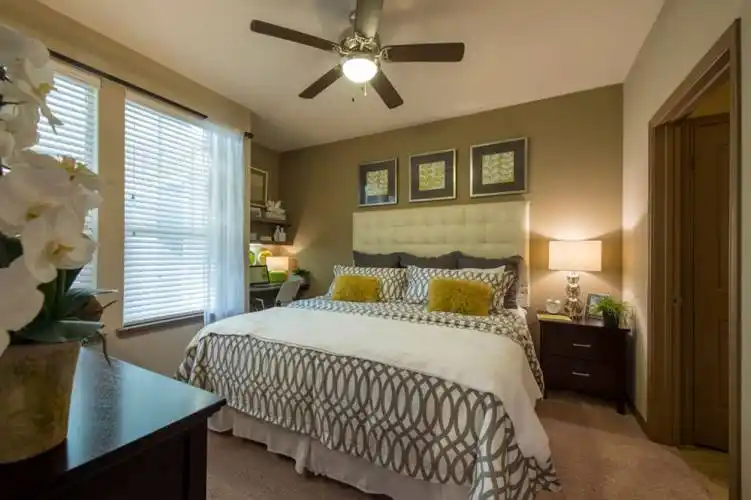 Rental by Apartment Wolf | The Woodlands Lodge | 2500 S Millbend Dr, The Woodlands, TX 77380 | apartmentwolf.com