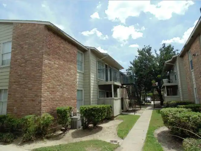 Rental by Apartment Wolf | Salado | 1000 Greens Rd, Houston, TX 77060 | apartmentwolf.com