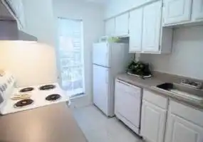 Rental by Apartment Wolf | Rockridge Station | 855 Greens Rd, Houston, TX 77060 | apartmentwolf.com