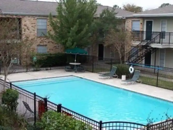 Rental by Apartment Wolf | Rockridge Station | 855 Greens Rd, Houston, TX 77060 | apartmentwolf.com