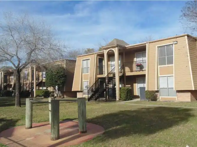 Rental by Apartment Wolf | Biscayne at Cityview | 17050 Imperial Valley Dr, Houston, TX 77060 | apartmentwolf.com