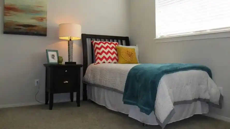 Rental by Apartment Wolf | Bella Spring Townhomes | 1550 Blalock Rd, Houston, TX 77080 | apartmentwolf.com