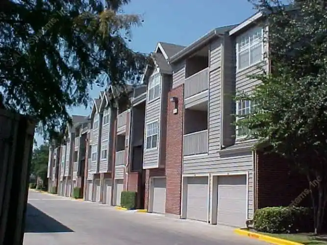 Rental by Apartment Wolf | Gables CityWalk | 2828 Greenbriar St, Houston, TX 77098 | apartmentwolf.com