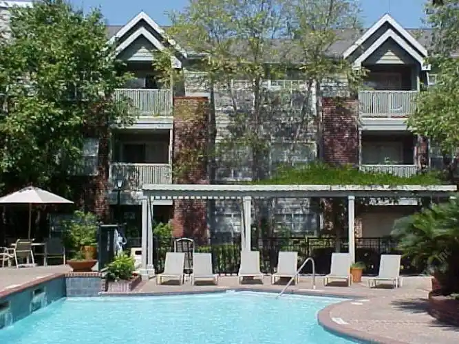 Rental by Apartment Wolf | Gables CityWalk | 2828 Greenbriar St, Houston, TX 77098 | apartmentwolf.com