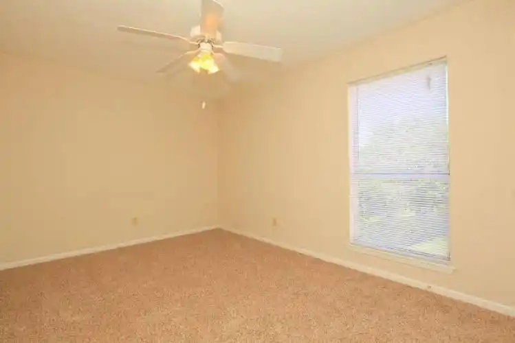 Rental by Apartment Wolf | Calder Square | 1111 W Main St, League City, TX 77573 | apartmentwolf.com