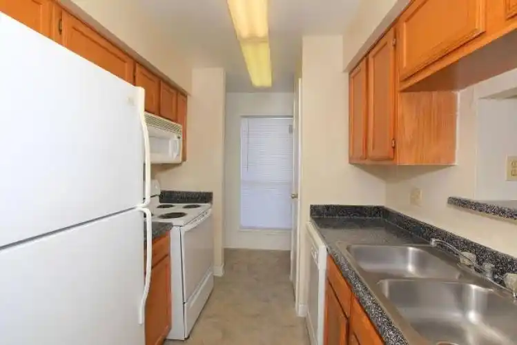 Rental by Apartment Wolf | Calder Square | 1111 W Main St, League City, TX 77573 | apartmentwolf.com