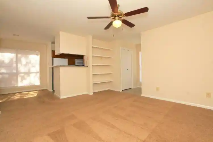 Rental by Apartment Wolf | Calder Square | 1111 W Main St, League City, TX 77573 | apartmentwolf.com