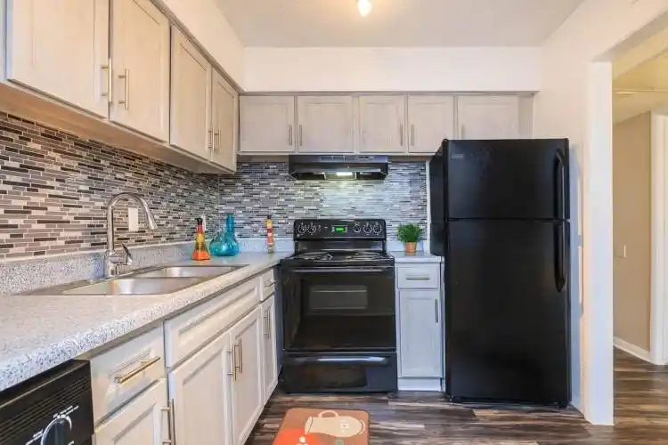 Rental by Apartment Wolf | Envue Square | 123 Winkler Dr, Houston, TX 77087 | apartmentwolf.com