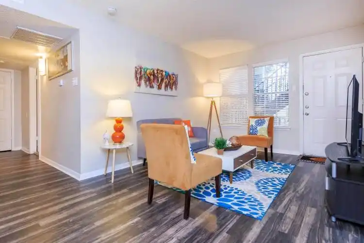 Rental by Apartment Wolf | Envue Square | 123 Winkler Dr, Houston, TX 77087 | apartmentwolf.com