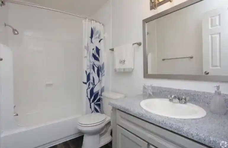 Rental by Apartment Wolf | Envue Square | 123 Winkler Dr, Houston, TX 77087 | apartmentwolf.com