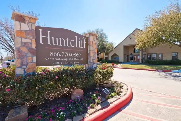 Rental by Apartment Wolf | Huntcliff | 2525 St Christopher St, League City, TX 77573 | apartmentwolf.com