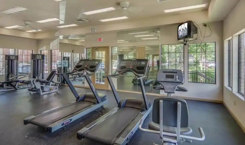 Rental by Apartment Wolf | Windmill Landing | 10121 Windmill Lakes Blvd, Houston, TX 77075 | apartmentwolf.com