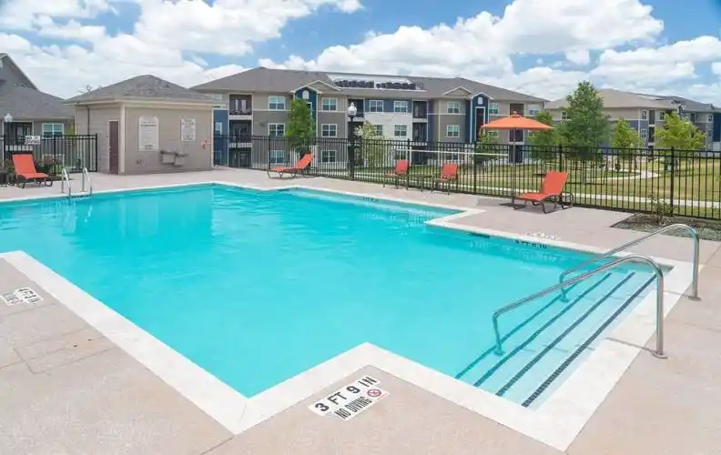 Rental by Apartment Wolf | Crestmont West | 5602 Selinsky Rd, Houston, TX 77048 | apartmentwolf.com