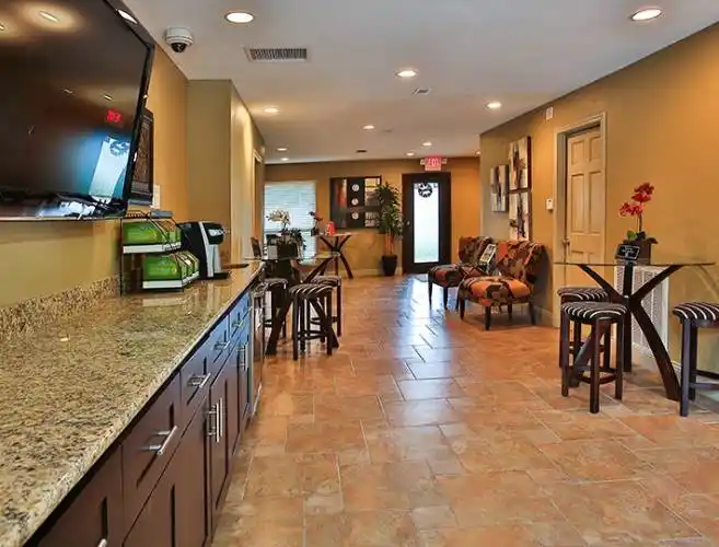 Rental by Apartment Wolf | The Reserve at City Center North | 2401 W Sam Houston Pky N, Houston, TX 77043 | apartmentwolf.com