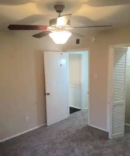 Rental by Apartment Wolf | Holiday Hills II | 2405 Bahama Rd, Dallas, TX 75211 | apartmentwolf.com