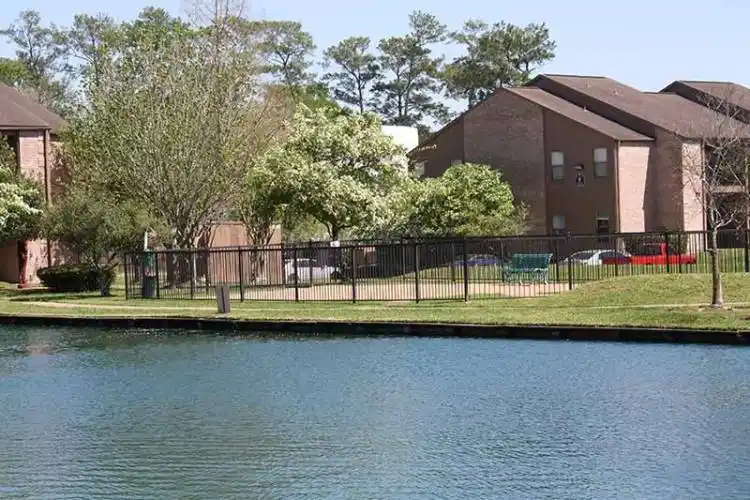 Rental by Apartment Wolf | Lakebridge I & II | 300 Woerner Rd, Houston, TX 77090 | apartmentwolf.com