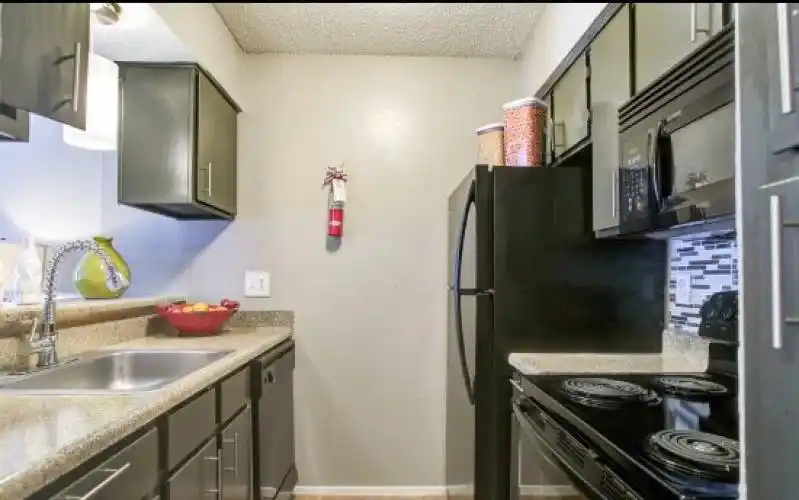 Rental by Apartment Wolf | Sedona Ridge | 11100 Walnut Hill Ln | apartmentwolf.com