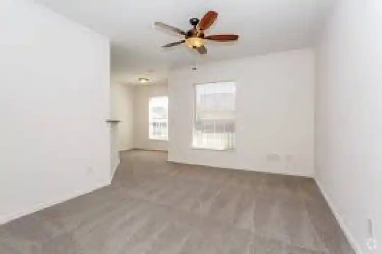 Rental by Apartment Wolf | Dalcor Urban | 960 Ridgeview Dr | apartmentwolf.com