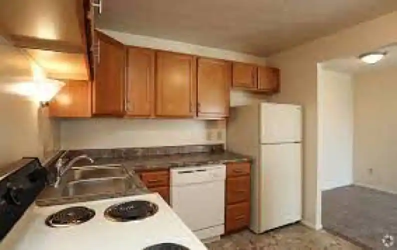 Rental by Apartment Wolf | Evergreen Parker Road | 3351 Premier Dr | apartmentwolf.com