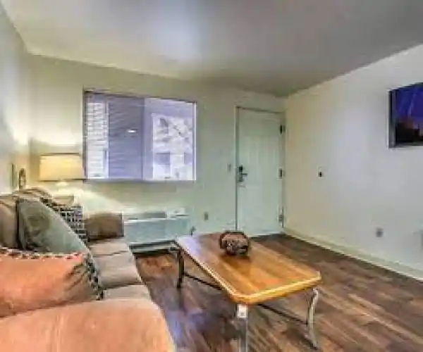 Rental by Apartment Wolf | The Forum @ Wade Park | 6801 Lebanon Road | apartmentwolf.com