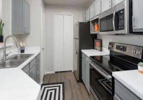 Rental by Apartment Wolf | Main and Mill | 108 E Main St | apartmentwolf.com