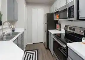 Rental by Apartment Wolf | Main and Mill | 108 E Main St | apartmentwolf.com