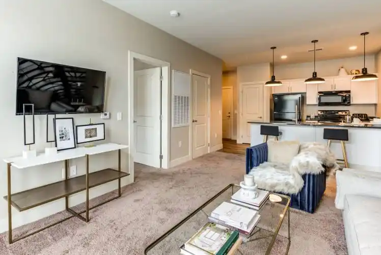 Rental by Apartment Wolf | Eastline Dallas | 6080 North central Expy | apartmentwolf.com