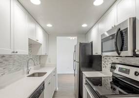 Rental by Apartment Wolf | Trinity Highline | 1101 Gounah St | apartmentwolf.com
