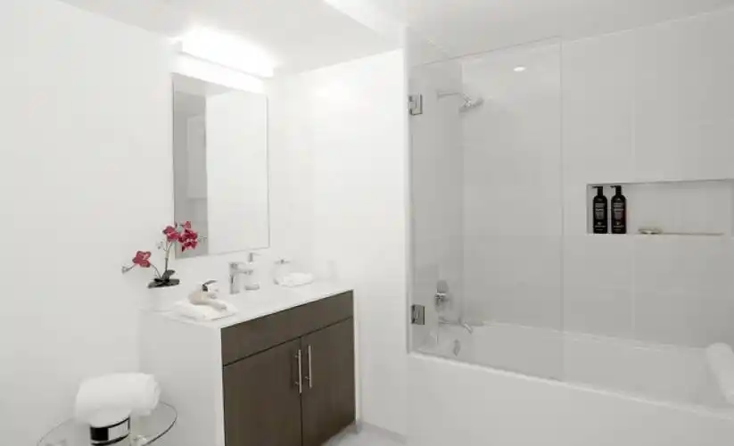 Rental by Apartment Wolf | Avid Living 713 | 701 Richmond Ave | apartmentwolf.com